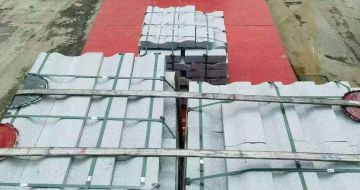 天水 芝麻白仿形加直形路沿石出货日常