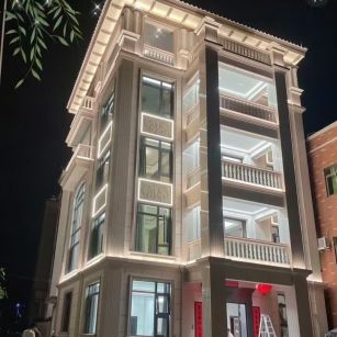 天水 芝麻白花岗岩别墅外墙夜间效果