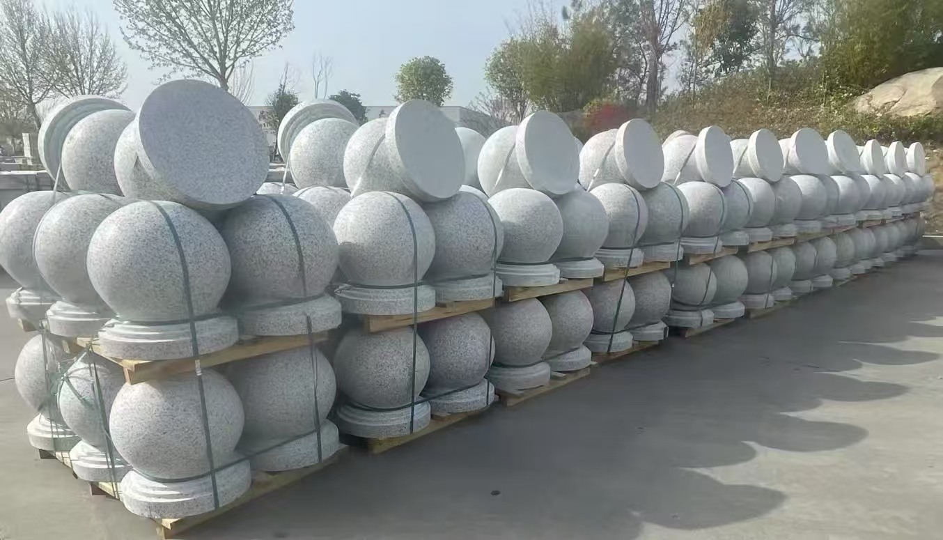 天水 白麻花岗岩石材圆球，石球，挡车球，隔离球，景观石球，风水球等