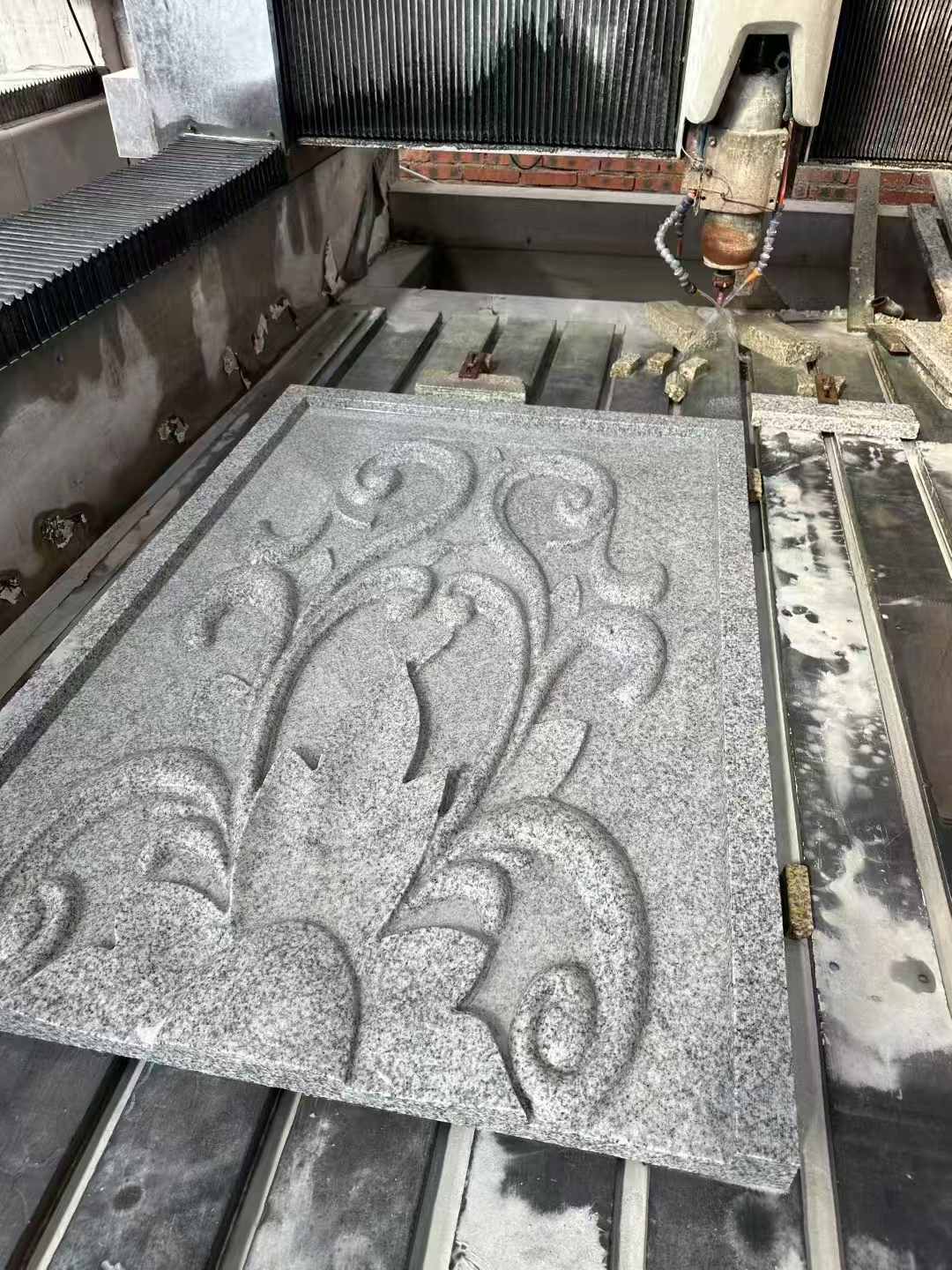 天水 白麻别墅干挂雕花板