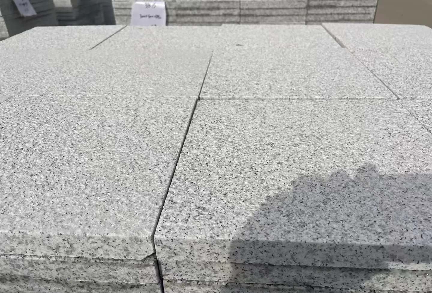 天水 白麻花岗岩石材推荐 荔枝面地铺石