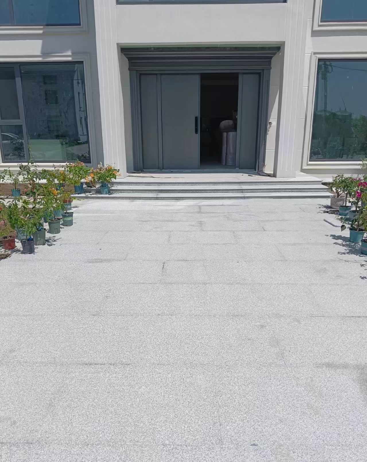 天水 芝麻白花岗岩地铺石地面铺装