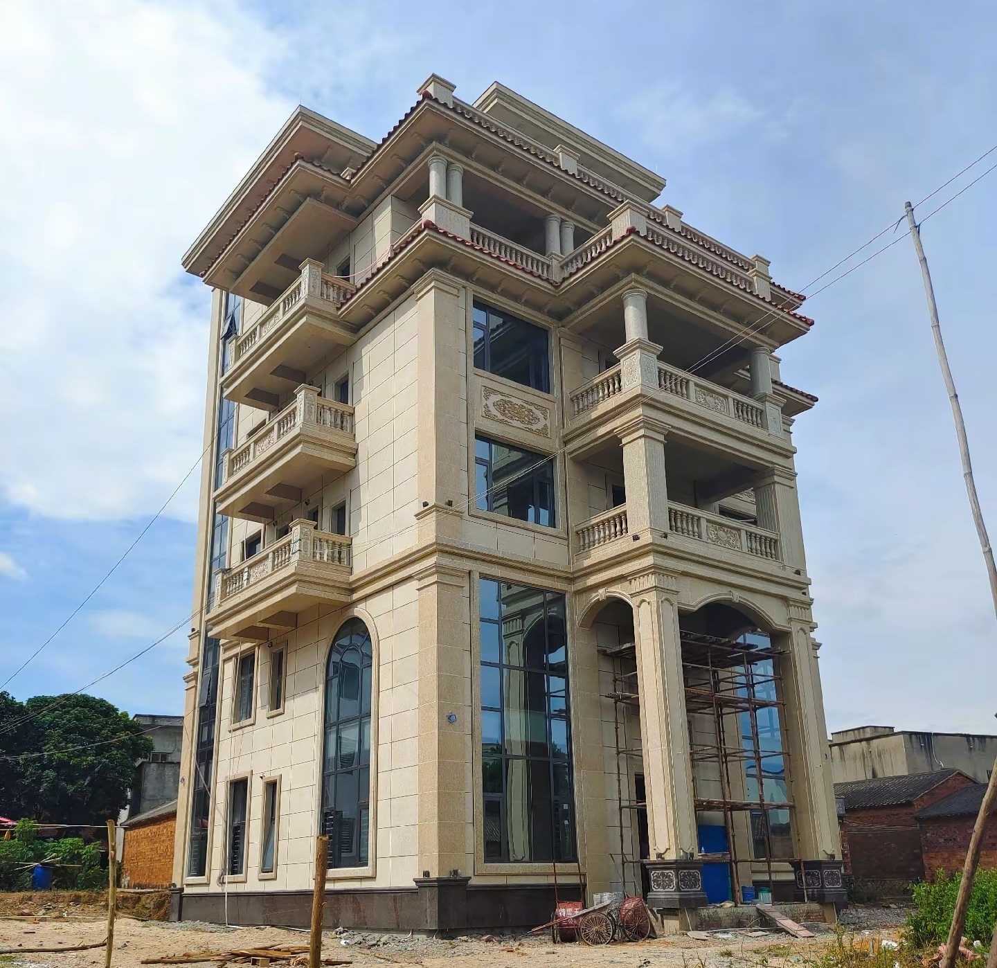 天水 黄金麻花岗岩石材别墅外墙干挂搭配（雕花栏杆花瓶柱门楼罗马柱）