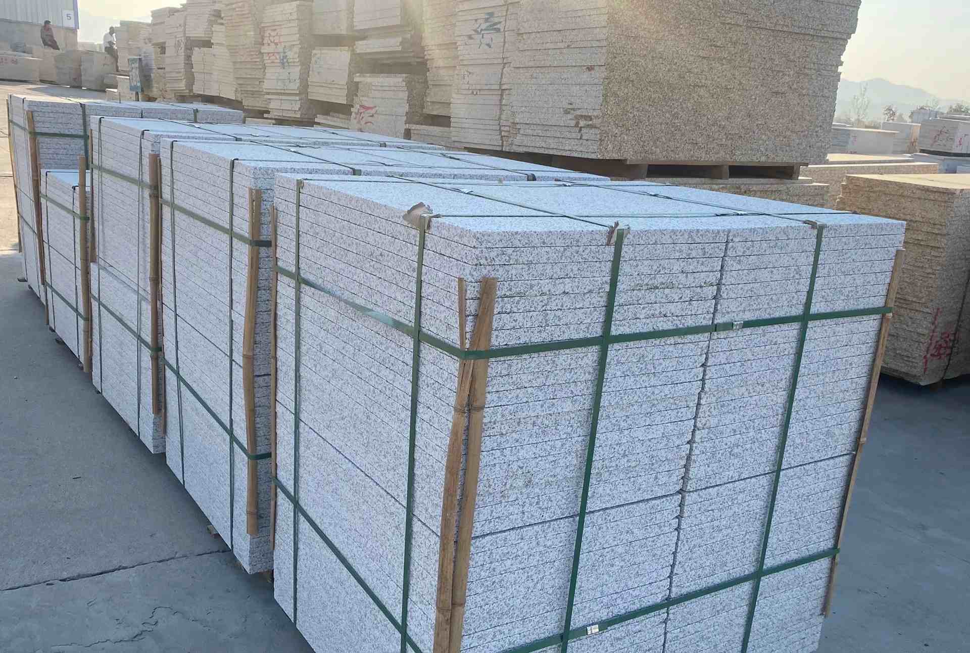 天水 白麻花岗岩荔枝面地铺石