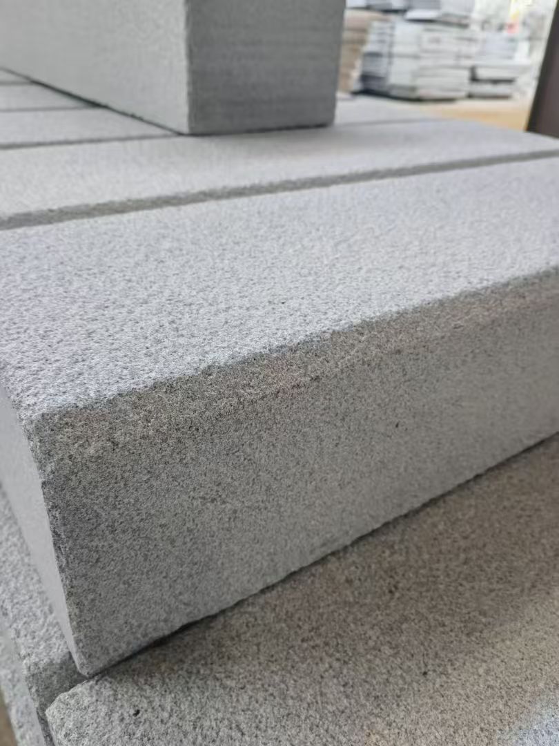 天水 芝麻灰荔枝面路沿石