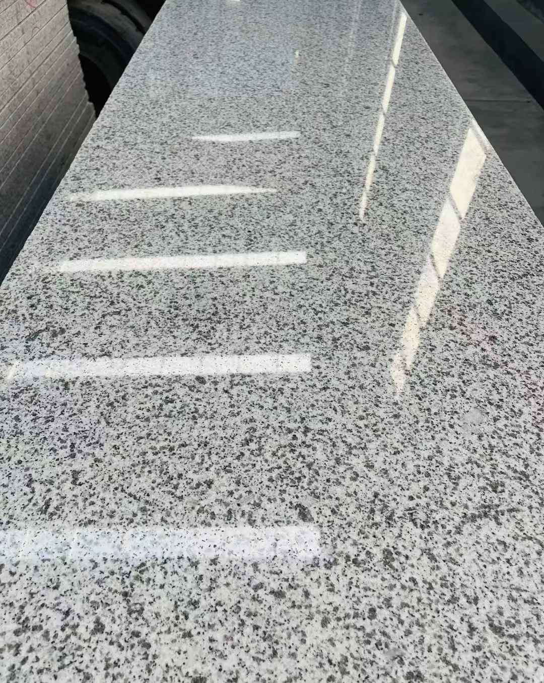 天水 白麻花岗岩光面毛板