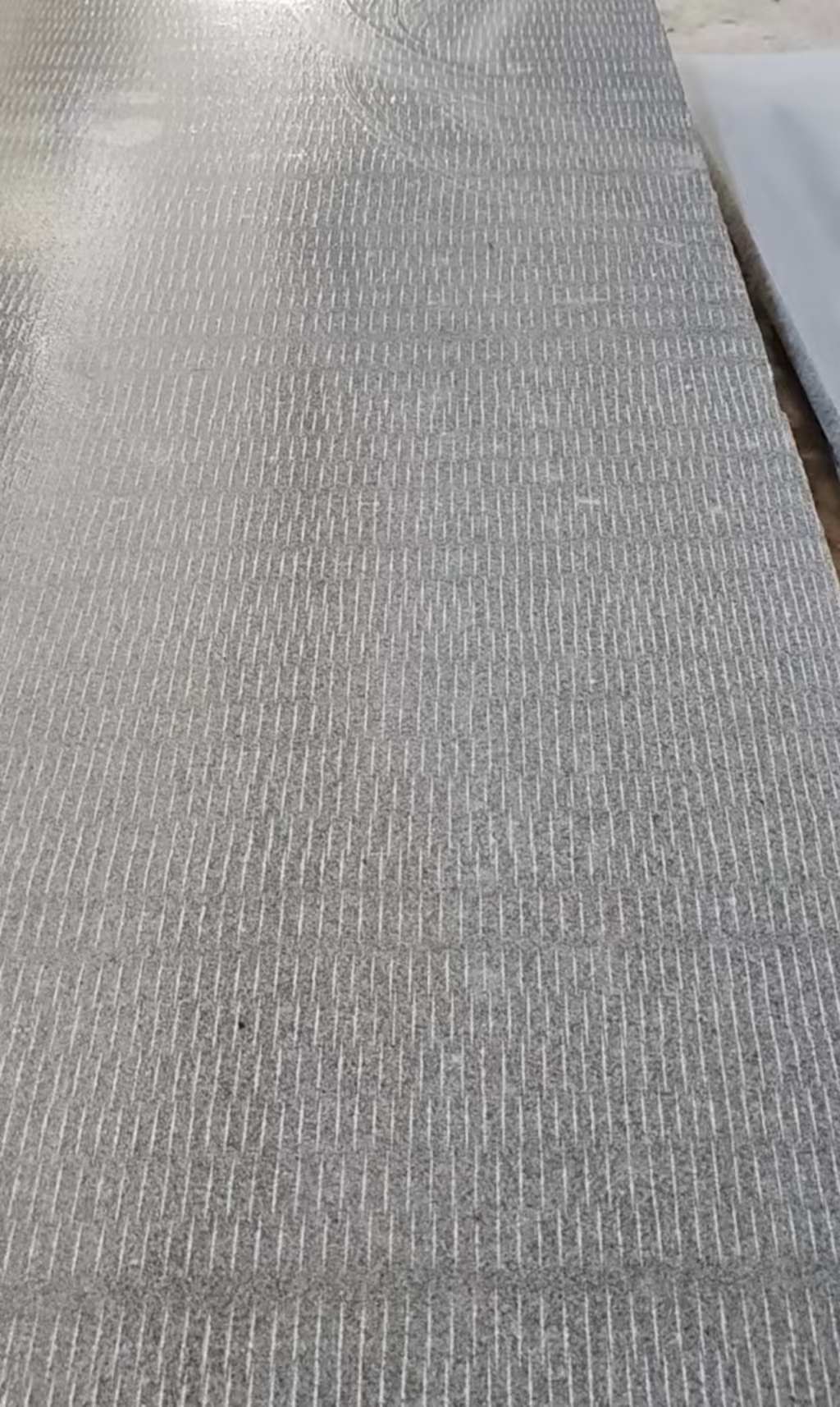 天水 芝麻灰花岗岩斧剁面，刀斩面