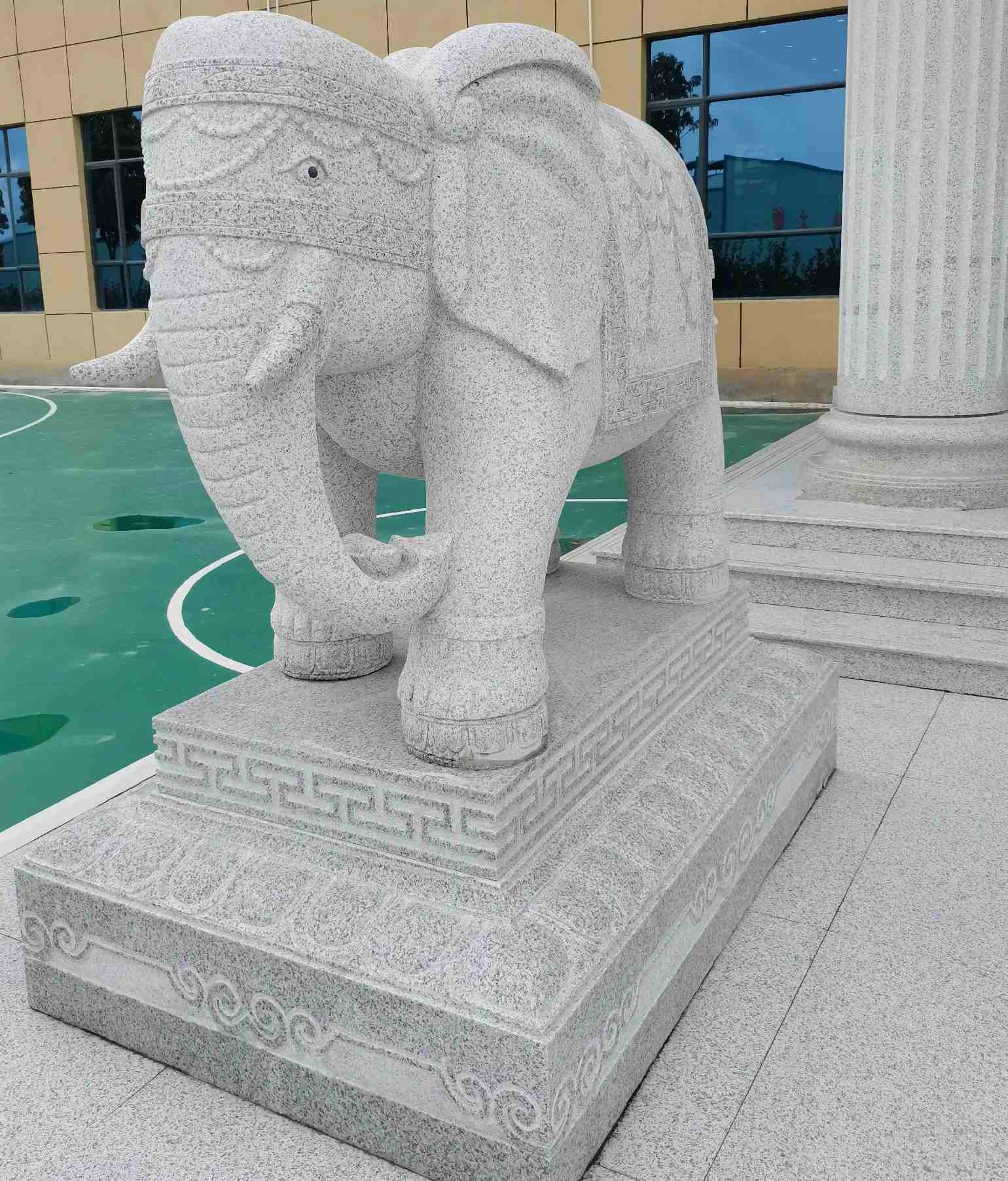 天水 白麻花岗岩动物异形石雕-大象